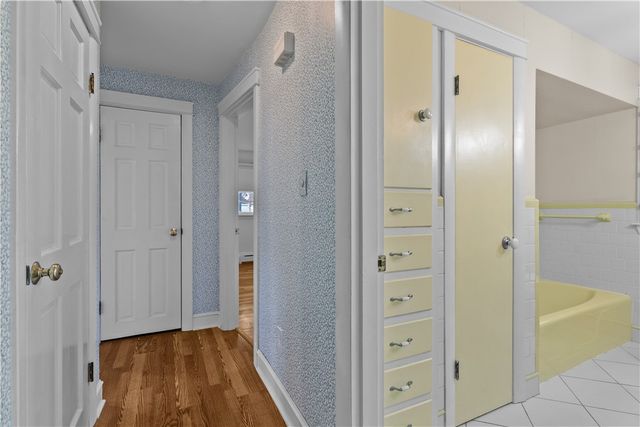 64 Kenyon Road, Tiverton, RI 02878