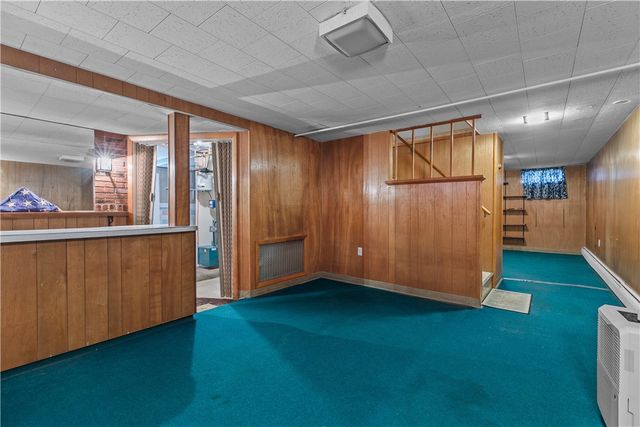 64 Kenyon Road, Tiverton, RI 02878