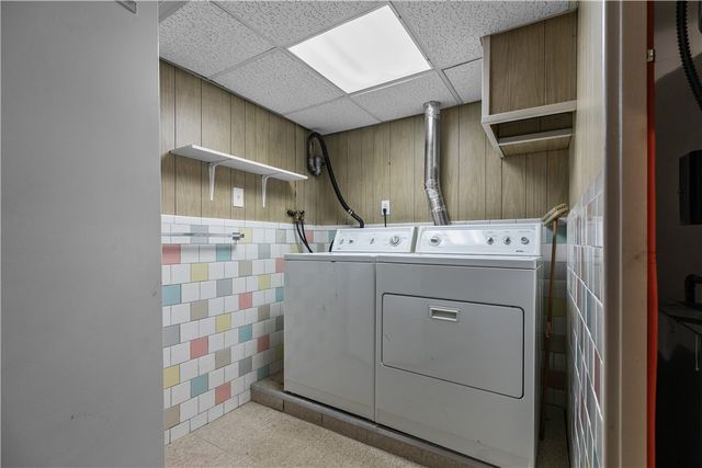 64 Kenyon Road, Tiverton, RI 02878