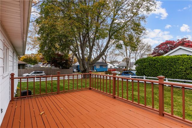 64 Kenyon Road, Tiverton, RI 02878