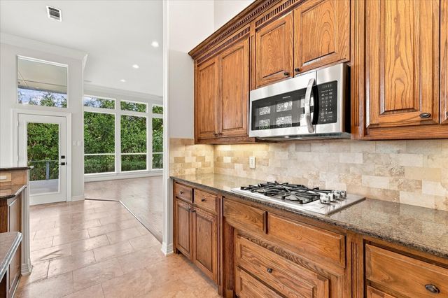 3102 Hillside Drive, Highland Village, TX 75077