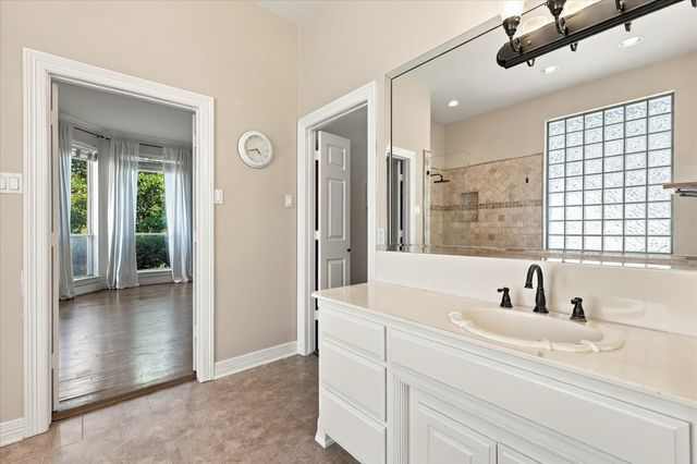 3102 Hillside Drive, Highland Village, TX 75077