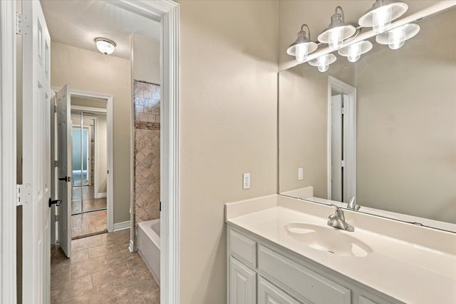 3102 Hillside Drive, Highland Village, TX 75077