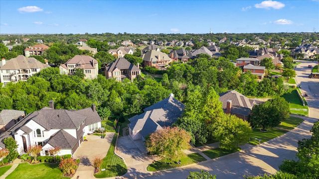 3102 Hillside Drive, Highland Village, TX 75077
