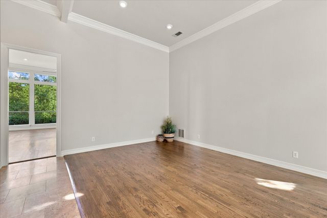3102 Hillside Drive, Highland Village, TX 75077