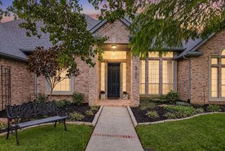 3102 Hillside Drive, Highland Village, TX 75077