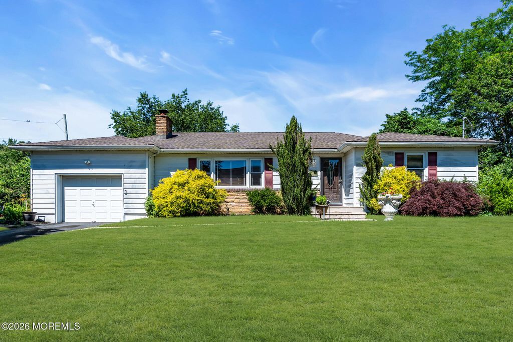 27 Golf Street, West Long Branch, NJ 07764