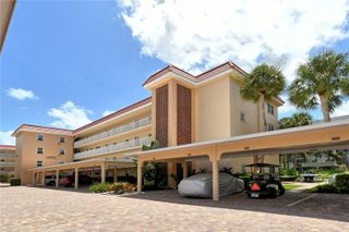 1350 N PORTOFINO DRIVE 402, Sarasota, FL 34242