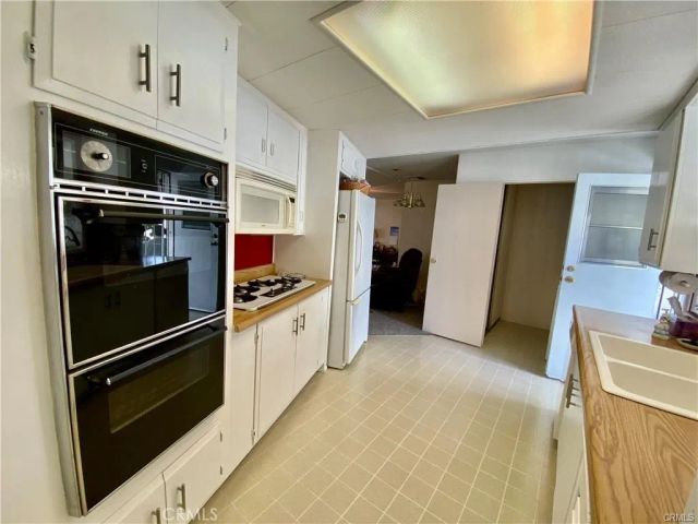 1760 San Benito, Hemet, CA 92545