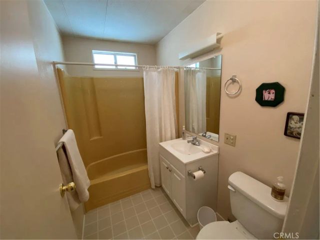 1760 San Benito, Hemet, CA 92545