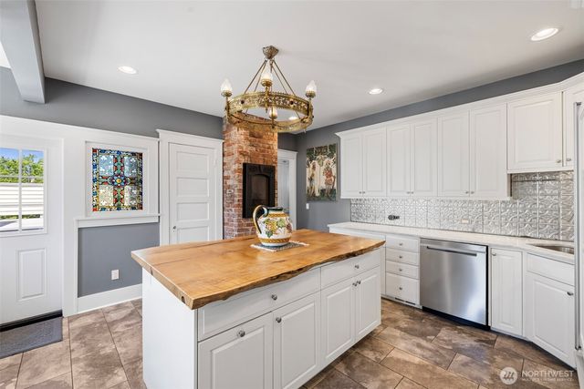 4410 N 45th Street, Tacoma, WA 98407