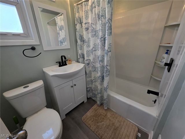3909 Burger Avenue, Cleveland, OH 44109