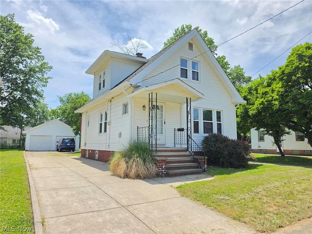 3909 Burger Avenue, Cleveland, OH 44109