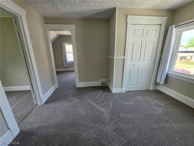 3909 Burger Avenue, Cleveland, OH 44109
