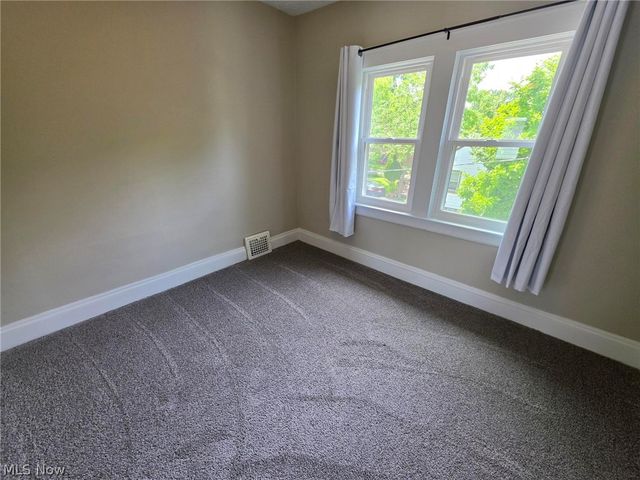 3909 Burger Avenue, Cleveland, OH 44109