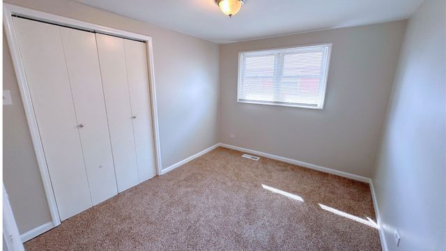 14039 S Claire Boulevard, Robbins, IL 60472