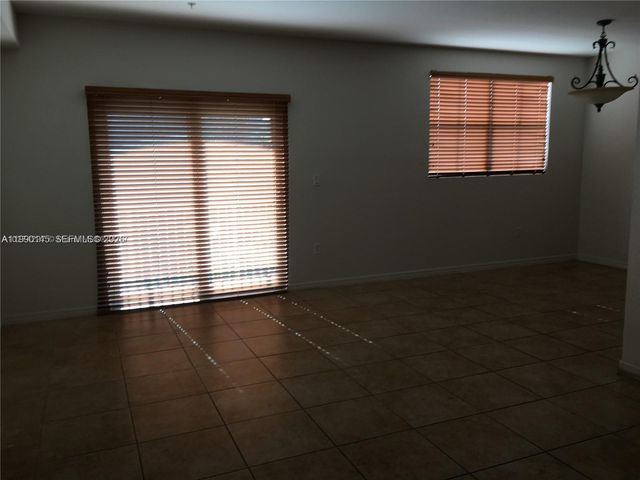 10870 NW 88th Ter 223, Doral, FL 33178