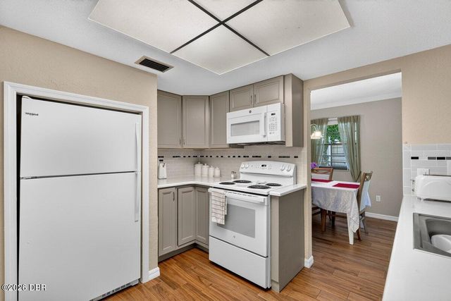 1806 Western Road, South Daytona, FL 32119