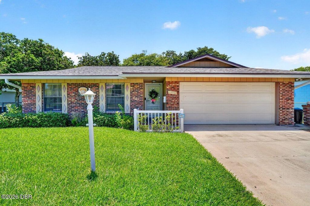 1806 Western Road, South Daytona, FL 32119