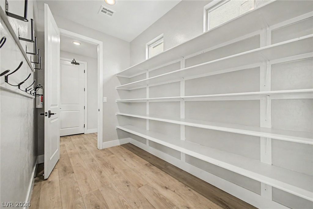 8300 Charleston Peak Street, Las Vegas, NV 89166 — photo 3