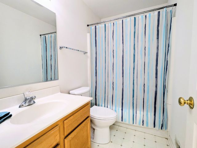 13917 S Cambridge Circle, Plainfield, IL 60544