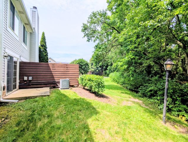 13917 S Cambridge Circle, Plainfield, IL 60544