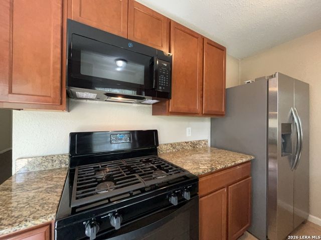 12005 Prairie Oak St, Live Oak, TX 78233