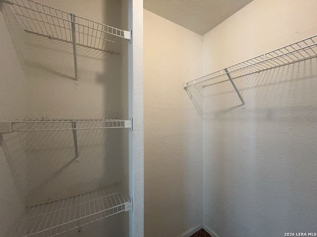 12005 Prairie Oak St, Live Oak, TX 78233