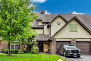 206 Country Lane, Des Plaines, IL 60016
