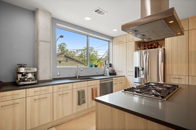 2301 S 5th ST 32, Austin, TX 78704