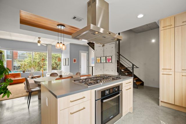 2301 S 5th ST 32, Austin, TX 78704