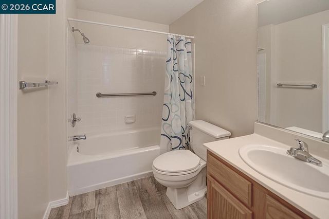 1840 Tice Creek Dr 2312, Walnut Creek, CA 94595