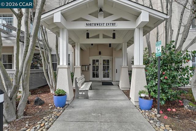 1840 Tice Creek Dr 2312, Walnut Creek, CA 94595