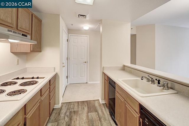 1840 Tice Creek Dr 2312, Walnut Creek, CA 94595