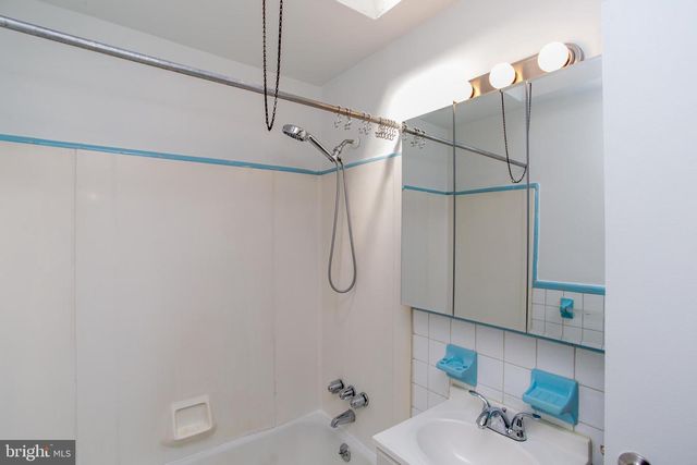 6365 EDMUND ST, Philadelphia, PA 19135