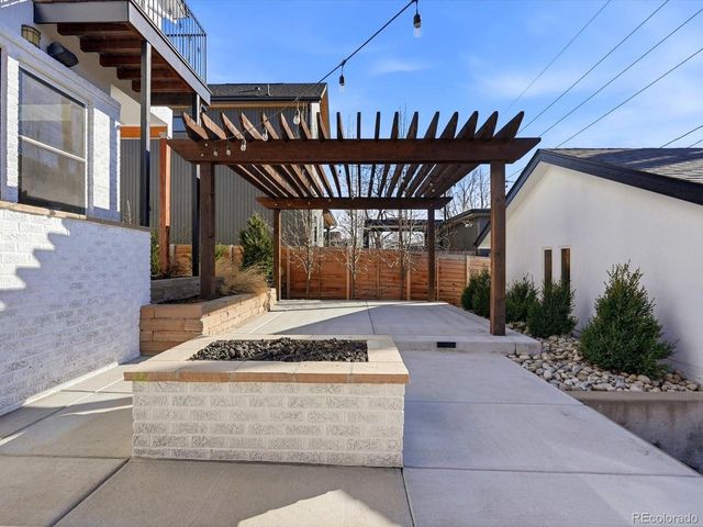 1433 S Gaylord St, Denver, CO 80210