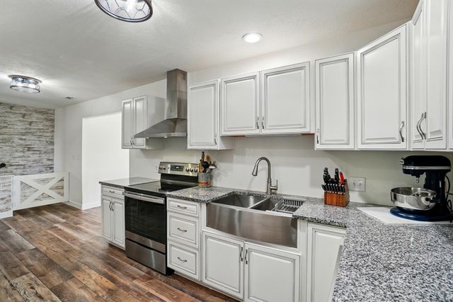 5350 Brook Road NW, Lancaster, OH 43130