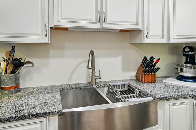 5350 Brook Road NW, Lancaster, OH 43130