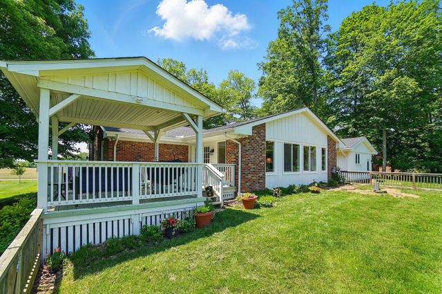 5350 Brook Road NW, Lancaster, OH 43130