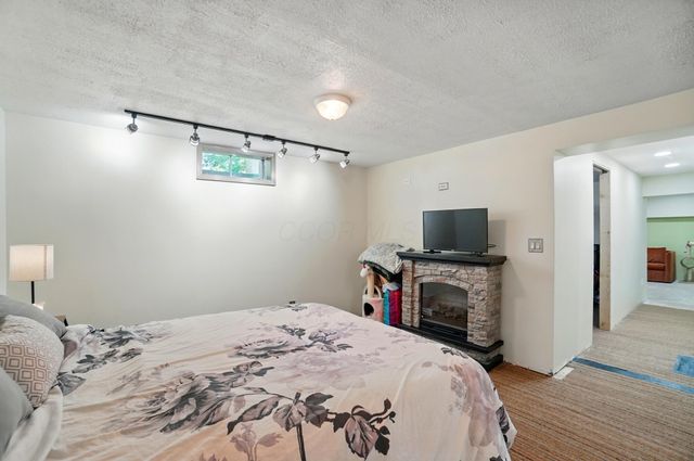 5350 Brook Road NW, Lancaster, OH 43130