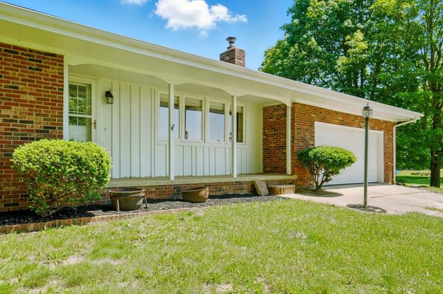 5350 Brook Road NW, Lancaster, OH 43130