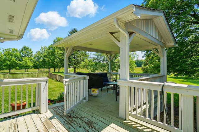 5350 Brook Road NW, Lancaster, OH 43130