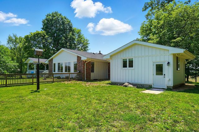 5350 Brook Road NW, Lancaster, OH 43130