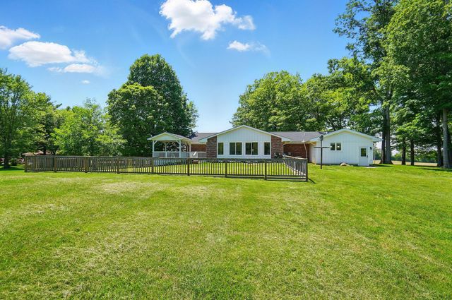 5350 Brook Road NW, Lancaster, OH 43130