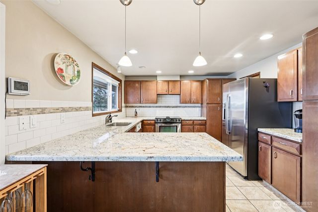 17340 Golden View Avenue, La Conner, WA 98257