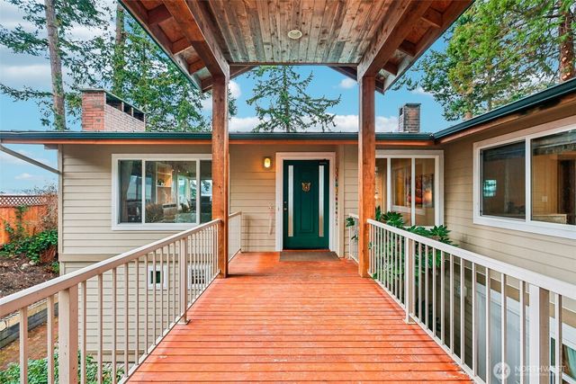 17340 Golden View Avenue, La Conner, WA 98257