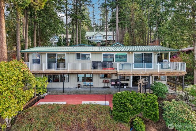 17340 Golden View Avenue, La Conner, WA 98257