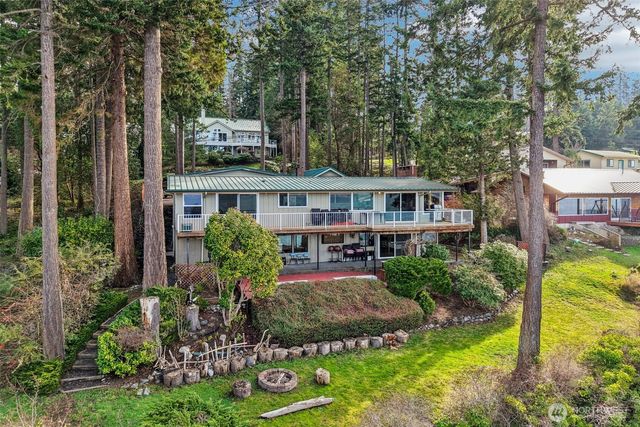 17340 Golden View Avenue, La Conner, WA 98257