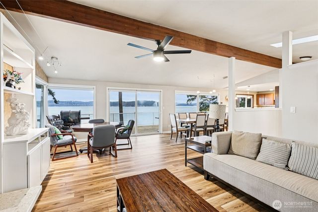 17340 Golden View Avenue, La Conner, WA 98257