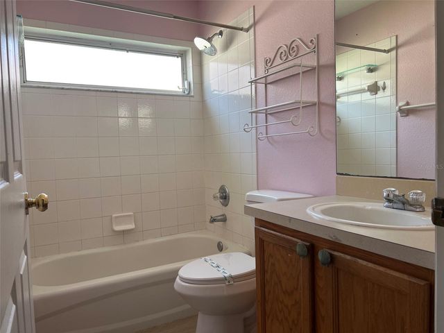 18169 SANDY POINTE DRIVE, Tampa, FL 33647